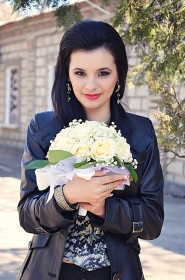 Olga from Nikolaev, 33 years, with hazel eyes, black hair, Christian, Photograf. #3
