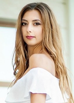 Anastasia from Odessa, 30 years, with hazel eyes, light brown hair, Christian, Dancer.