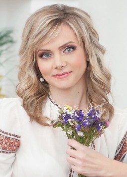 Tatiana from Berdyansk, 46 years, with blue eyes, blonde hair, Christian, cosmetologist.