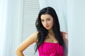 Alena from Odessa, 28 years, with brown eyes, dark brown hair, Christian, philologist. #8