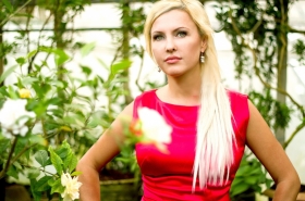 Anna from Kiev, 46 years, with green eyes, blonde hair, Christian, business owner. #8