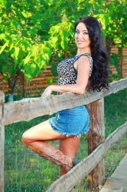 Tanya from Odessa, 43 years, with green eyes, dark brown hair, Christian, administrator. #3