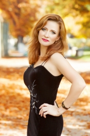 Oksana from Lugansk, 43 years, with grey eyes, light brown hair, Christian, professional masseuse. #4