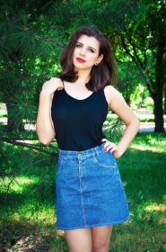 Dariya from Zaporozhye, 30 years, with blue eyes, dark brown hair, Christian, Designer. #1
