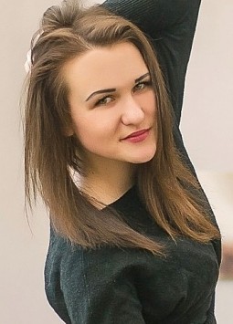 Mariya from Nikolaev, 26 years, with green eyes, light brown hair, Christian, seamstress.