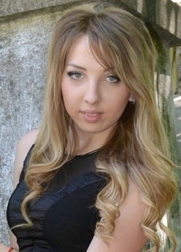 Irina from Nikolaev, 31 years, with grey eyes, blonde hair, Christian, hairdresser.
