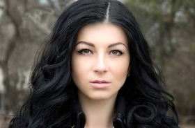 Svetlana from Lugansk, 35 years, with brown eyes, black hair, Christian, lawyer. #2
