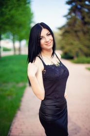 Svetlana from Lugansk, 35 years, with brown eyes, black hair, Christian, lawyer. #10