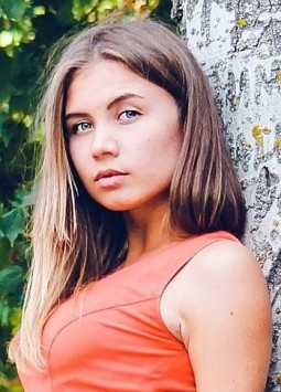 Kristina from Nikolaev, 26 years, with blue eyes, light brown hair, Christian, Student.
