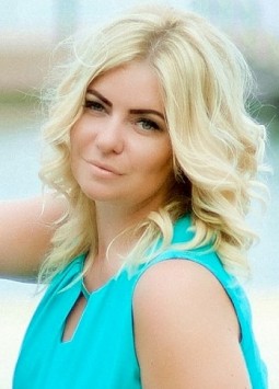 Tatyana from Krivoy Rog, 34 years, with grey eyes, blonde hair, Christian, shop-assistant.