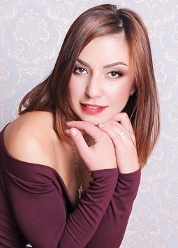 Ekaterina from Kharkov, 35 years, with brown eyes, light brown hair, Jewish, cashier.