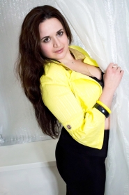 Valentina from Nikolaev, 36 years, with hazel eyes, black hair, Christian, economist. #2
