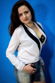 Valentina from Nikolaev, 36 years, with hazel eyes, black hair, Christian, economist. #9