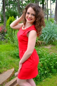 Natalya from Kharkov, 33 years, with hazel eyes, dark brown hair, Christian, doctor. #19