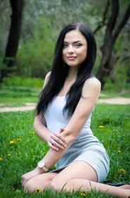 Alyona from Kharkov, 30 years, with green eyes, dark brown hair, Christian, student. #4