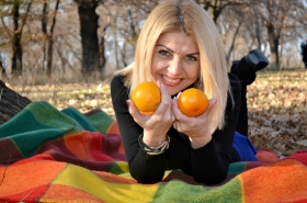Larisa from Dnipro, 47 years, with green eyes, blonde hair, Christian, nurse. #9