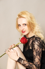 Elena from Kiev (Kyiv), 38 years, with grey eyes, blonde hair, Christian. #12