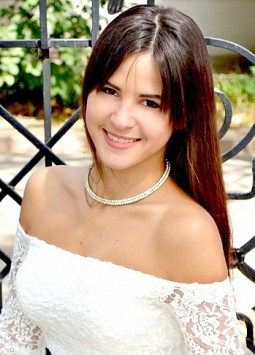 Marina from Nikolaev, 29 years, with hazel eyes, dark brown hair, Christian, lawer.