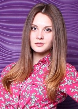 Julia from Nikolaev, 30 years, with green eyes, light brown hair, Christian.