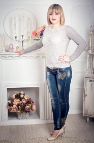 Marina from Donetsk, 33 years, with brown eyes, light brown hair, Christian, nurse. #3