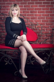 Marina from Donetsk, 33 years, with brown eyes, light brown hair, Christian, nurse. #4