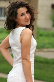 Alena from Lugansk, 29 years, with brown eyes, dark brown hair, Christian, nurse. #8