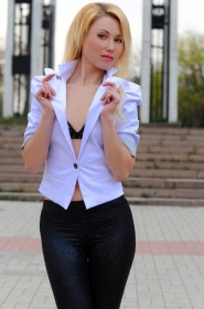Elena from Kiev, 39 years, with blue eyes, blonde hair, Christian, economist. #4