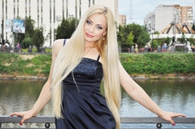 Elena from Kharkov, 39 years, with blue eyes, blonde hair, Christian, Professor at the university. #5