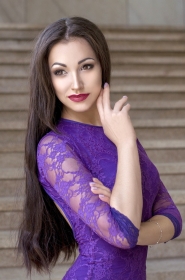Elena from Dnipropetrovsk, 33 years, with black eyes, black hair, Christian, office manager. #1