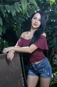 Anastasia from Kherson, 38 years, with brown eyes, black hair, Christian, Manager. #8