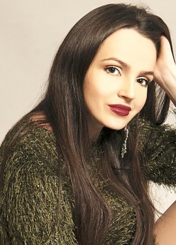 Galina from Kiev, 26 years, with hazel eyes, dark brown hair, Christian, Actress.