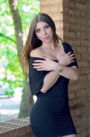 Marina from Lugansk, 29 years, with brown eyes, dark brown hair, Christian. #4