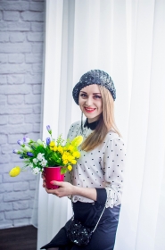Valeriya from Nikolayev, 29 years, with green eyes, light brown hair, Christian, Student of University. #3