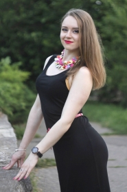 Valeriya from Nikolayev, 29 years, with green eyes, light brown hair, Christian, Student of University. #9
