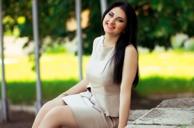 Anastasia from Artemivsk, 28 years, with brown eyes, dark brown hair, Christian, manager. #5