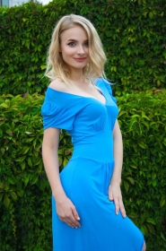 Yulia from Kherson, 27 years, with green eyes, blonde hair, Christian, correspondent. #2