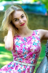 Yulia from Kherson, 27 years, with green eyes, blonde hair, Christian, correspondent. #11