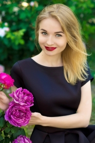 Yulia from Kherson, 27 years, with green eyes, blonde hair, Christian, correspondent. #15