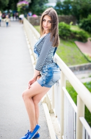 Darina from Poltava, 28 years, with green eyes, dark brown hair, Christian, student. #10