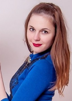 Kristina from Novaya Kakhovka, 29 years, with brown eyes, black hair, Christian, administrator of beauty salon.