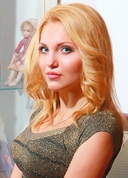 Valeriya from Odessa, 26 years, with blue eyes, blonde hair, Christian, study.