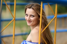 Victoria from Nikolaev, 37 years, with blue eyes, light brown hair, Christian, administrator. #9