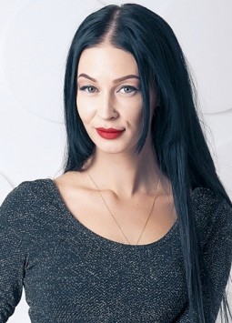 Anastacia from Kharkiv, 33 years, with grey eyes, black hair, Christian, Sales, Marketing.