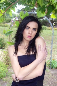 Katerina from Kiev, 28 years, with grey eyes, black hair, Christian, bank worker. #9