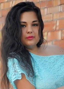 Karina from Pervomaisk, 29 years, with brown eyes, black hair, Christian, Student.