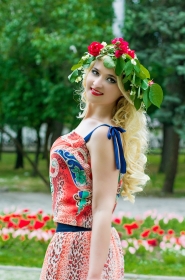 Olga from Melitopol, 36 years, with brown eyes, blonde hair, Christian, Economics Consultor. #5