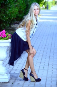 Marina from Dnepropetrovsk, 38 years, with hazel eyes, light brown hair, cosmetologist. #6
