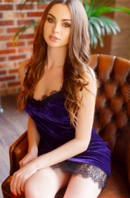 Olga from Kiev, 35 years, with green eyes, dark brown hair, Christian, Private Business. #13