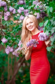 Yuliya from Kiev, 39 years, with brown eyes, blonde hair, Christian, advertising agent. #1