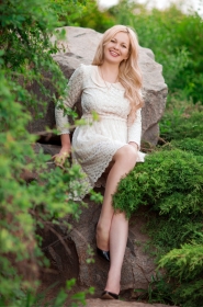 Yuliya from Kiev, 39 years, with brown eyes, blonde hair, Christian, advertising agent. #2